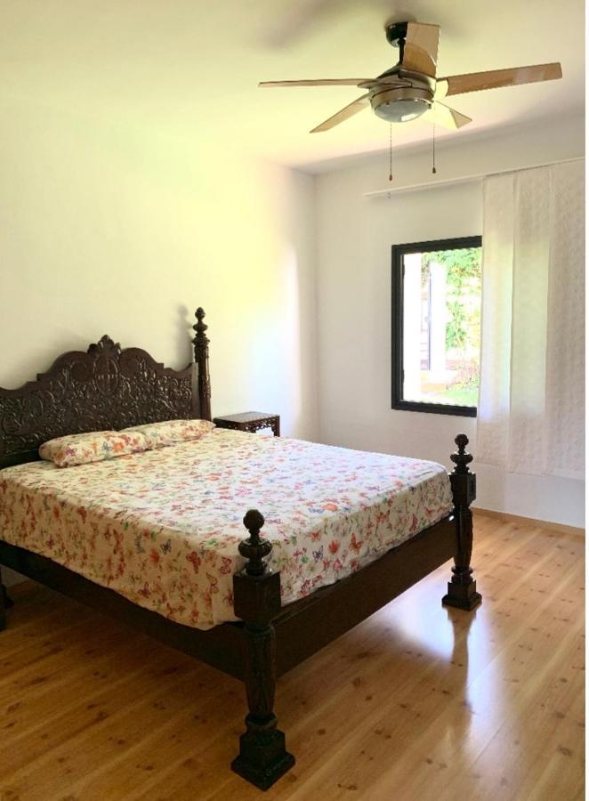 Chalet Con Vistas A Sevilla Gelves Exterior photo