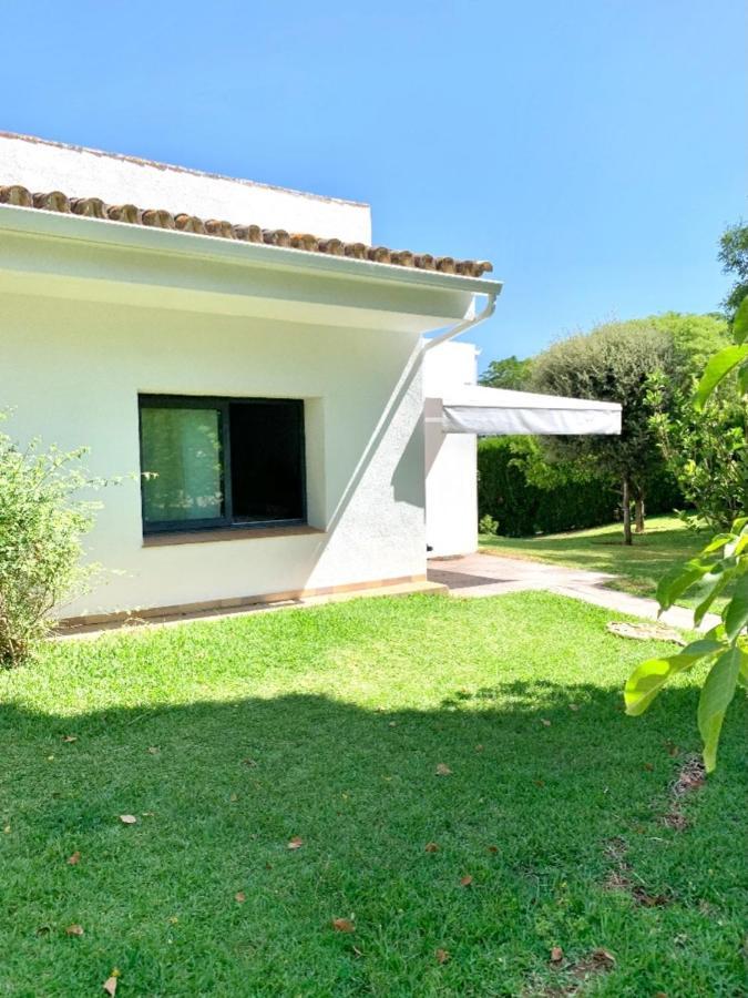 Chalet Con Vistas A Sevilla Gelves Exterior photo