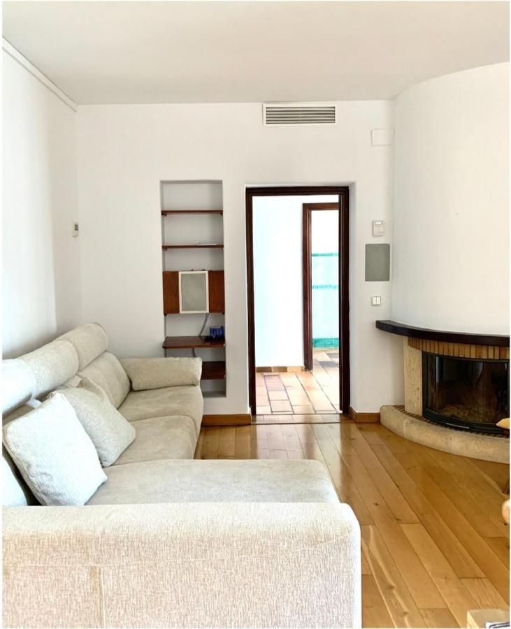 Chalet Con Vistas A Sevilla Gelves Exterior photo
